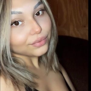 Meet your Posher, Malynda